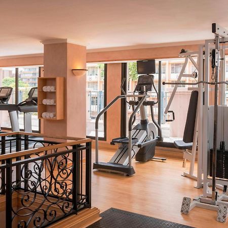 Ct Hotel Pretoria-Noord Exterior foto The gym at the hotel