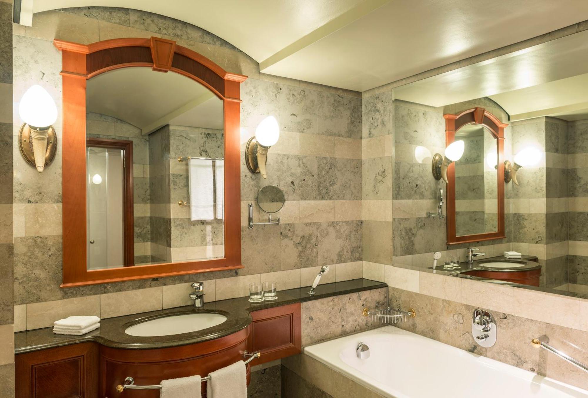 Ct Hotel Pretoria-Noord Zimmer foto Bathroom